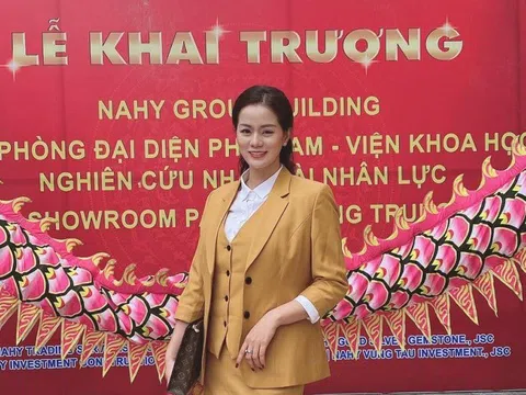 Á hậu Xuân Tâm diện vest dự khai trương Viện khoa học nghiên cứu nhân tài nhân lực phía Nam