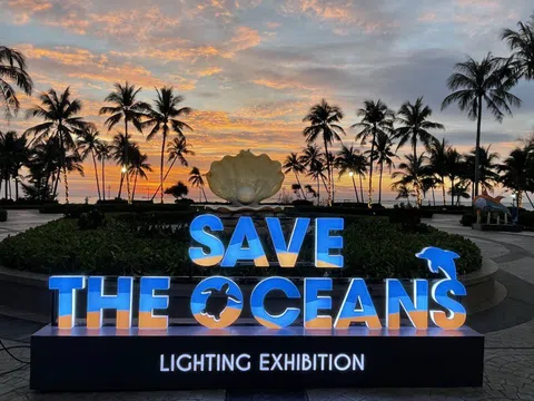 Đảo ngọc Phú Quốc đón Giáng sinh với triển lãm ánh sáng “Save the Oceans”