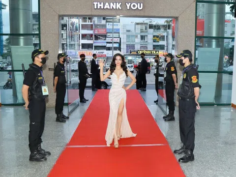 Á hậu Lê Xuân Tâm xuất hiện lộng lẫy tại Chung kết Nữ hoàng Doanh nhân đất Việt 2022