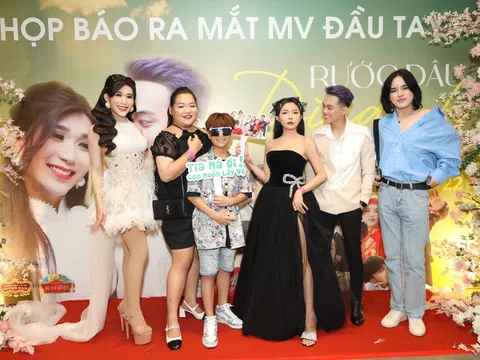 Dàn hot tiktoker đổ bộ tới buổi họp báo ra mắt MV mới của Tiktoker Hồng Sơn