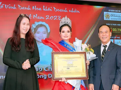 Nhà báo Chu Loan đạt danh hiệu Nữ Hoàng Truyền thông