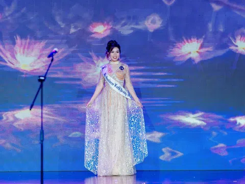 Danh hiệu Người đẹp Công sở cuộc thi Hoa hậu Doanh nhân Sắc đẹp Thế giới thuộc về Kathy Huyền Võ