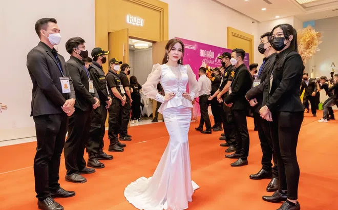 Á hậu Phan Phương ‘gây thương nhớ’ tại buổi họp báo Hoa hậu Quý bà Việt Nam Toàn cầu 2022
