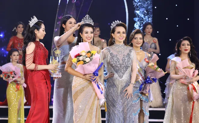 Á hoàng Dương Thị Yến Trinh tham gia hành trình tìm tân Hoa hậu Quý bà Toàn cầu Việt Nam 2022